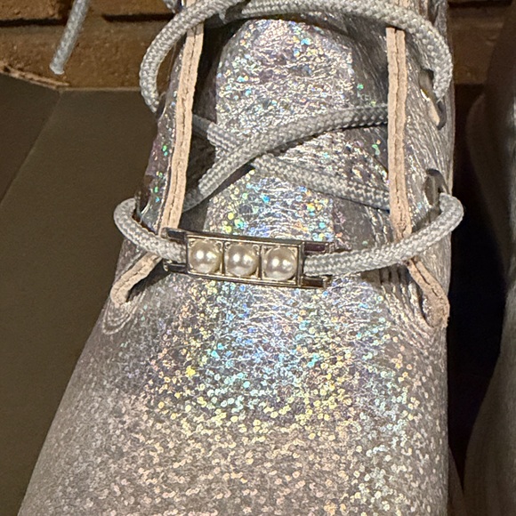 Timberland Iridescent Silver Boots RAREđź©¶ - Picture 5 of 13